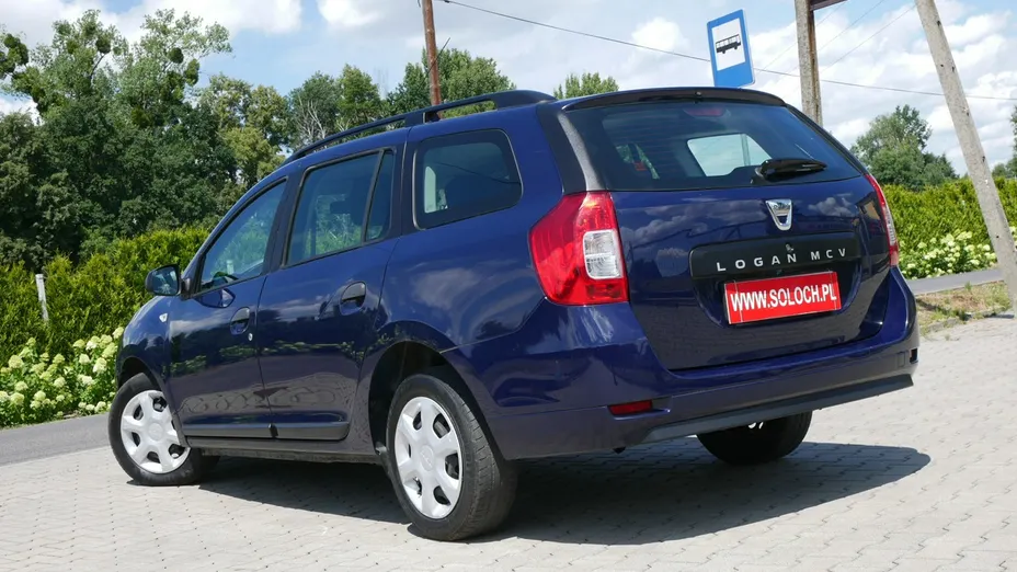 DACIA Logan -