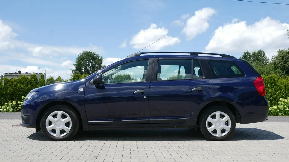 DACIA Logan -