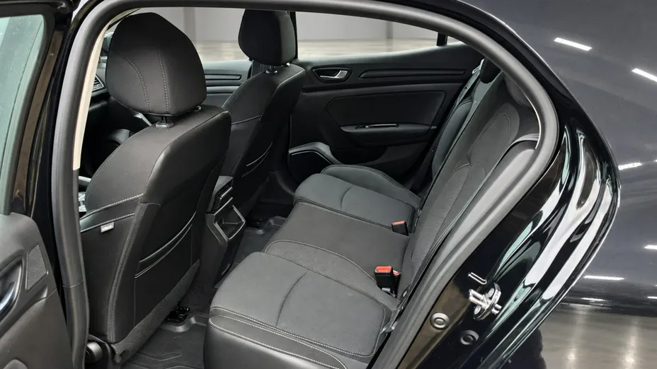 RENAULT Megane -