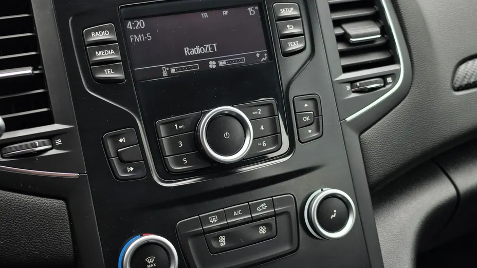 RENAULT Megane -