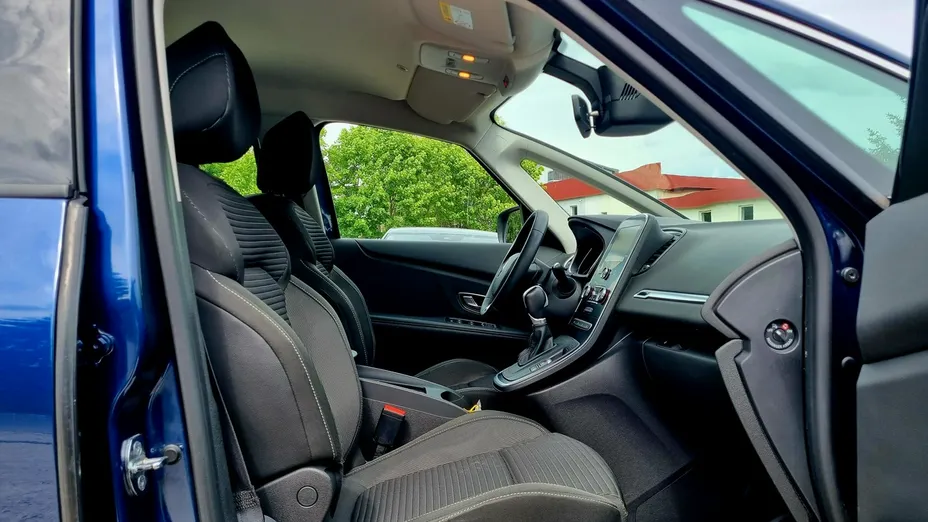 RENAULT Grand Scenic -