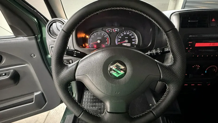 SUZUKI Jimny -