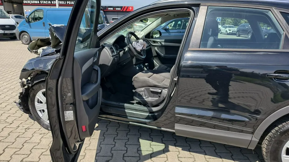 AUDI Q3 -