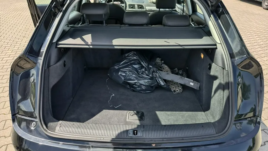AUDI Q3 -