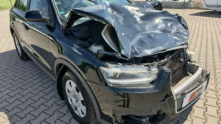 AUDI Q3 -