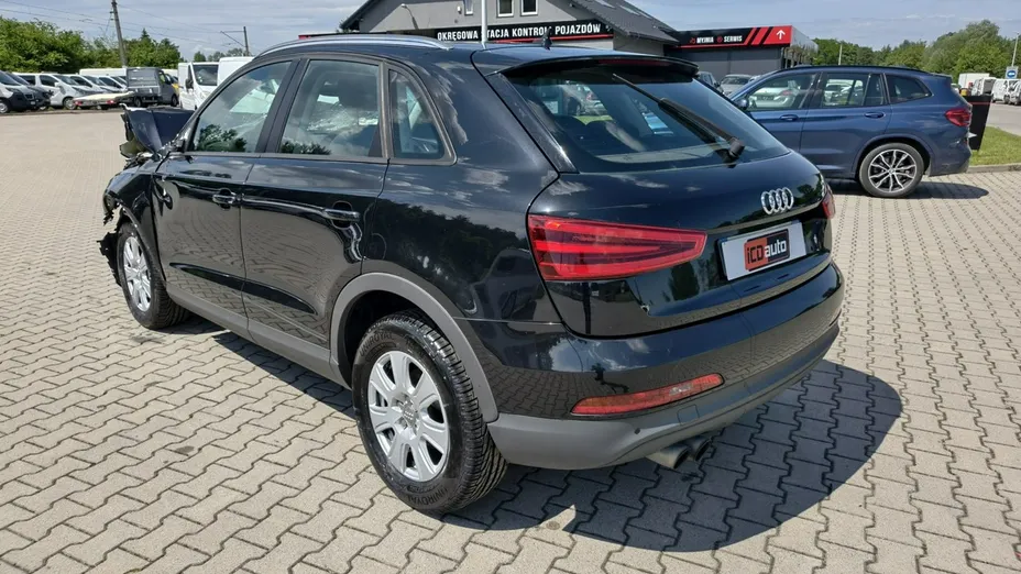 AUDI Q3 -