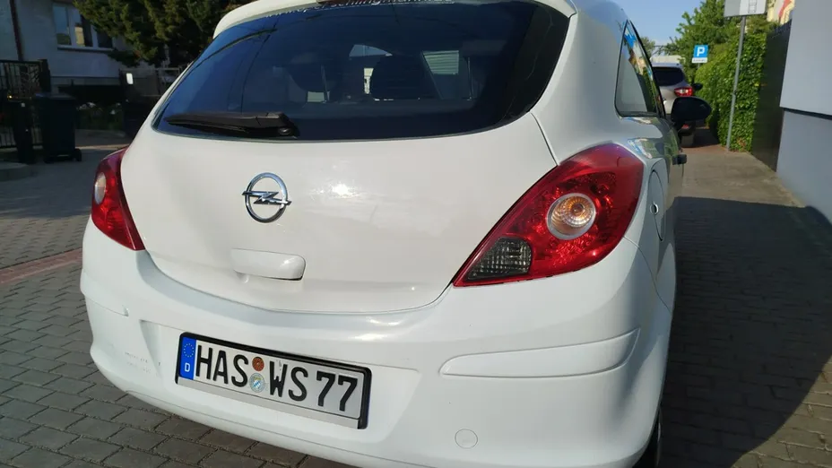 OPEL Corsa -