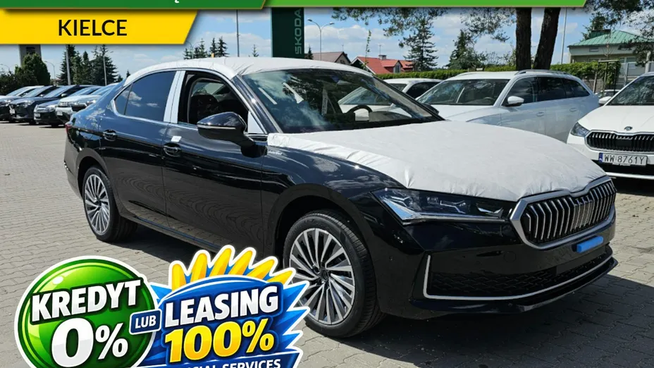 SKODA Superb -