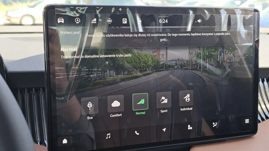 SKODA Superb -