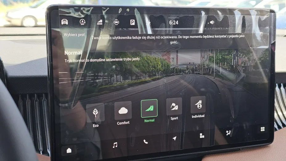 SKODA Superb -