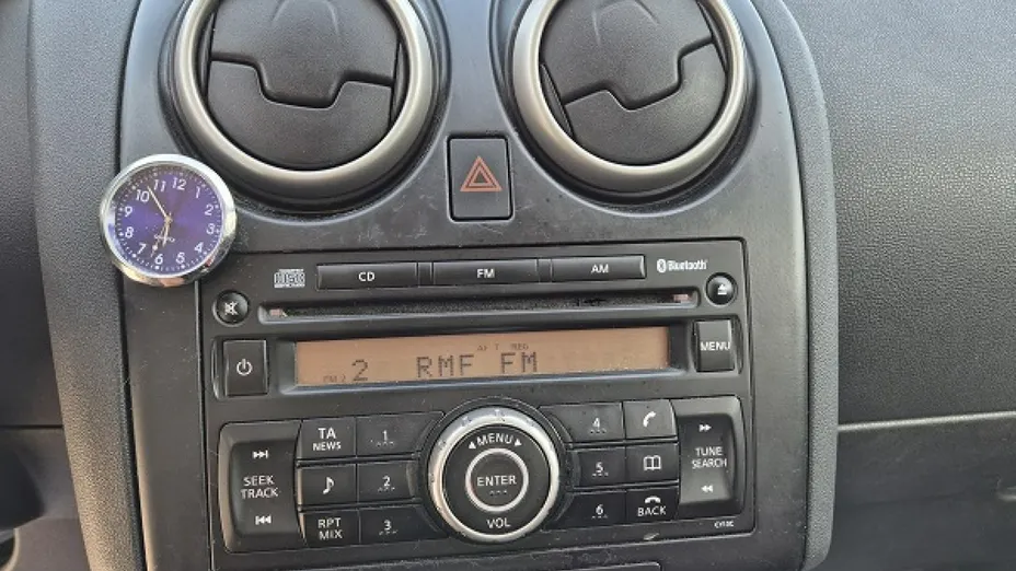 NISSAN Qashqai -