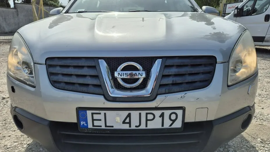 NISSAN Qashqai -