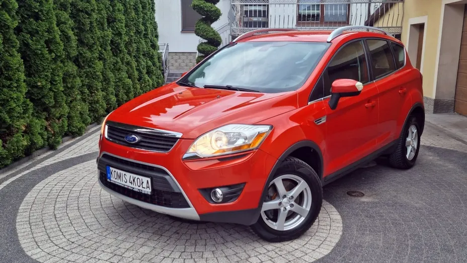 FORD Kuga -