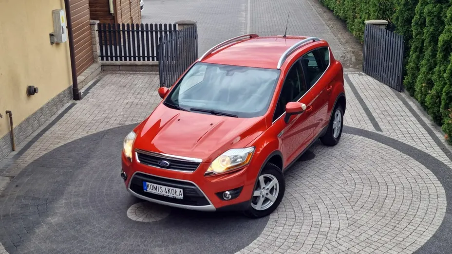 FORD Kuga -