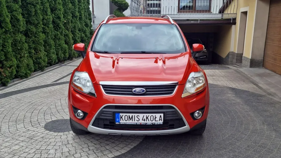 FORD Kuga -