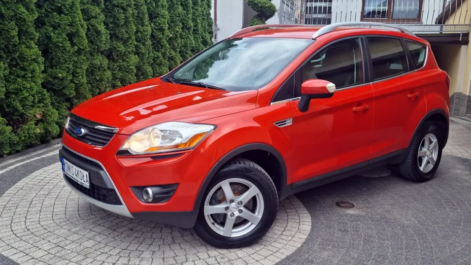 FORD Kuga -