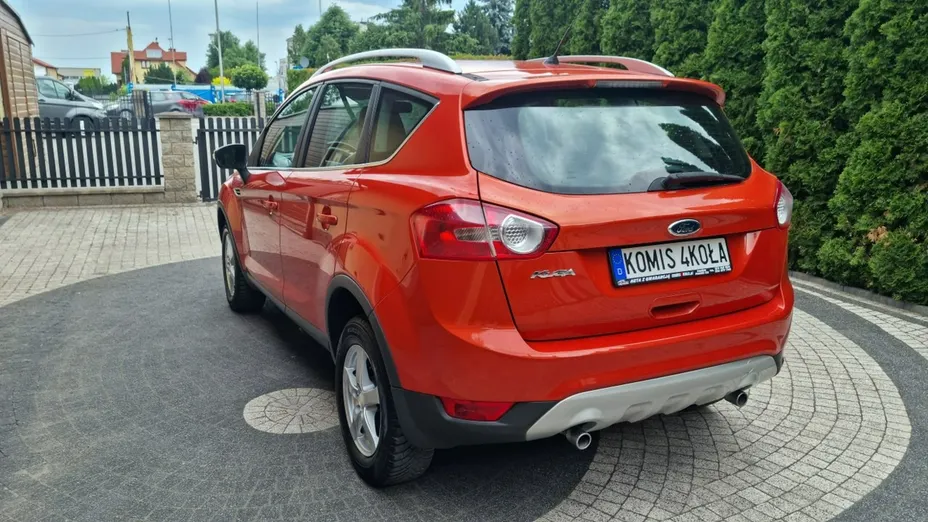 FORD Kuga -