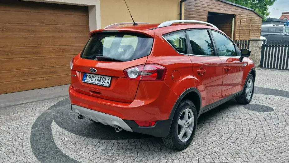 FORD Kuga -