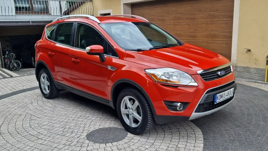 FORD Kuga -