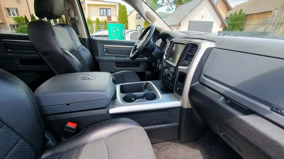 DODGE RAM -