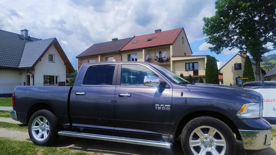DODGE RAM -