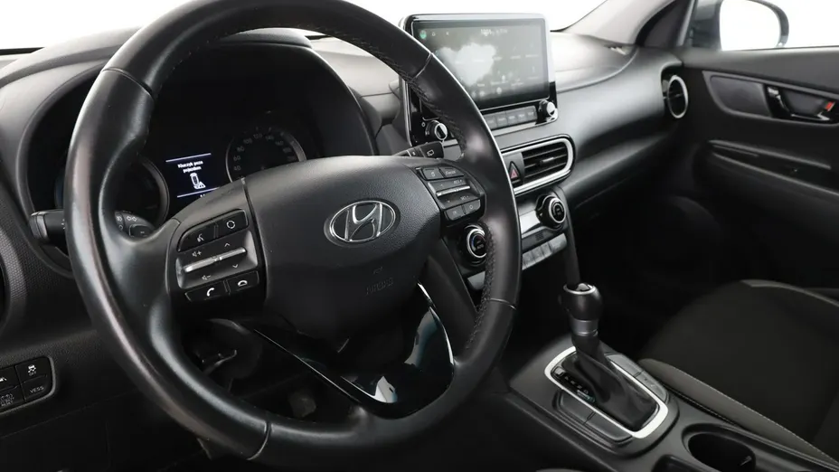 HYUNDAI Kona -