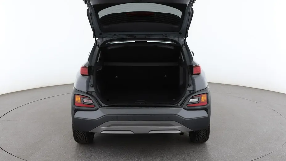 HYUNDAI Kona -
