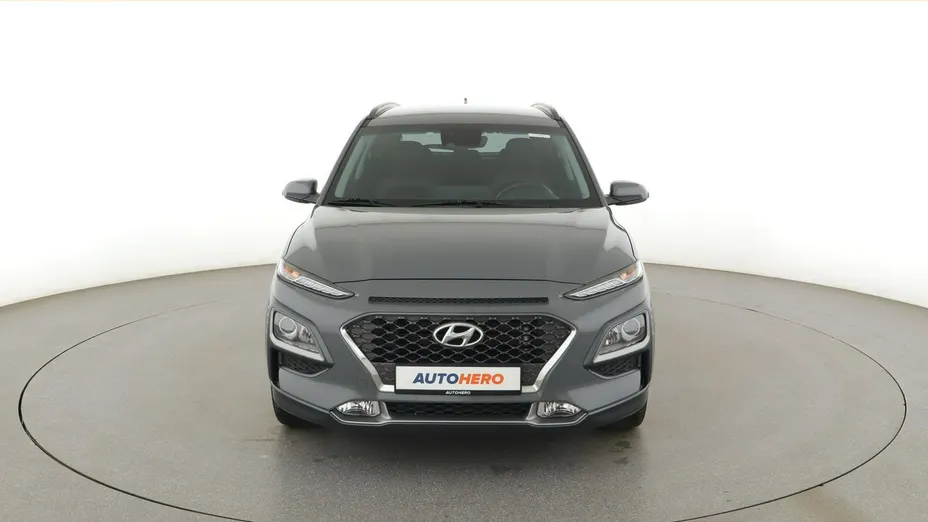 HYUNDAI Kona -