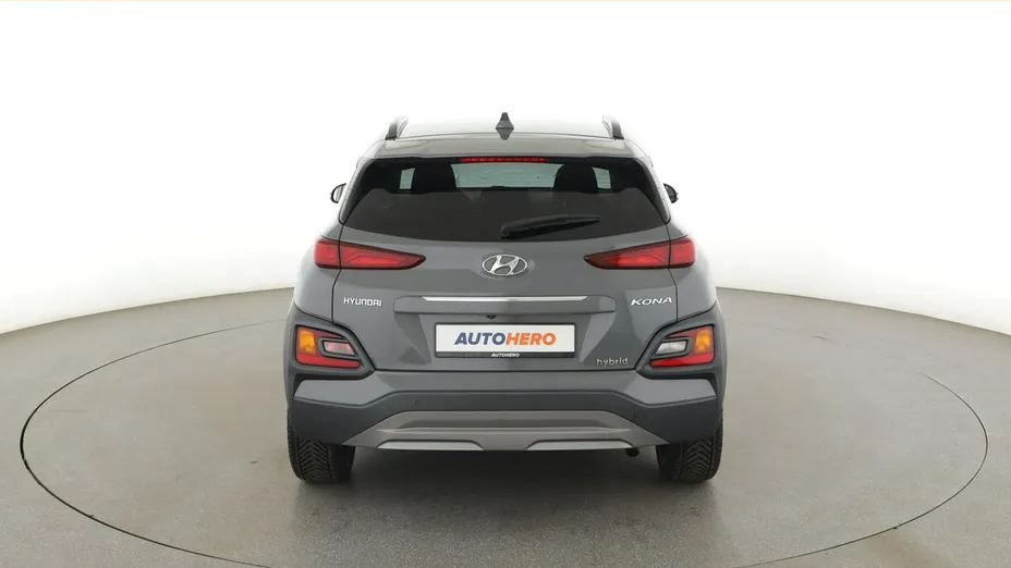 HYUNDAI Kona -