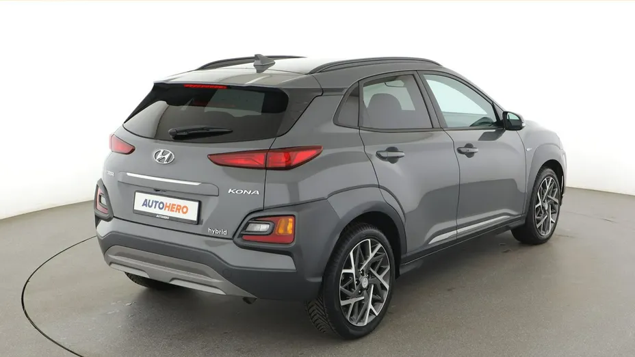 HYUNDAI Kona -