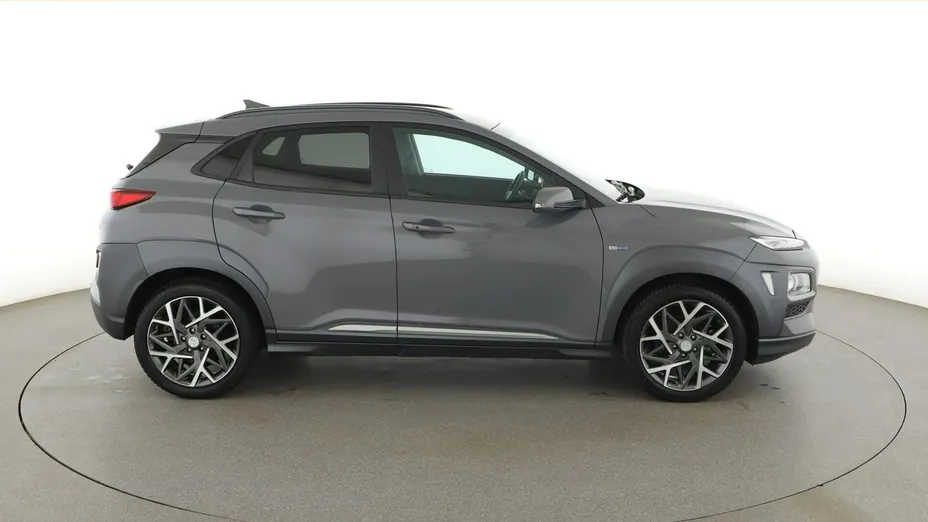 HYUNDAI Kona -
