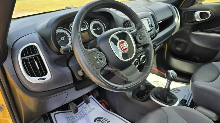 FIAT 500L -