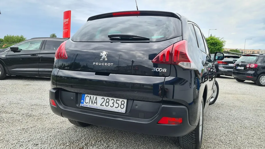 PEUGEOT 3008 -