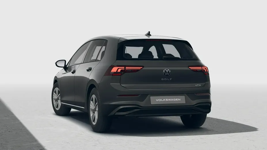 VOLKSWAGEN Golf -