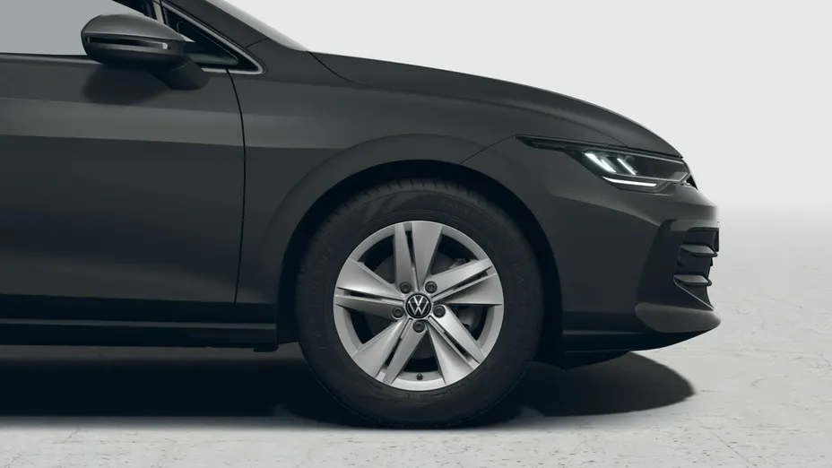 VOLKSWAGEN Golf -