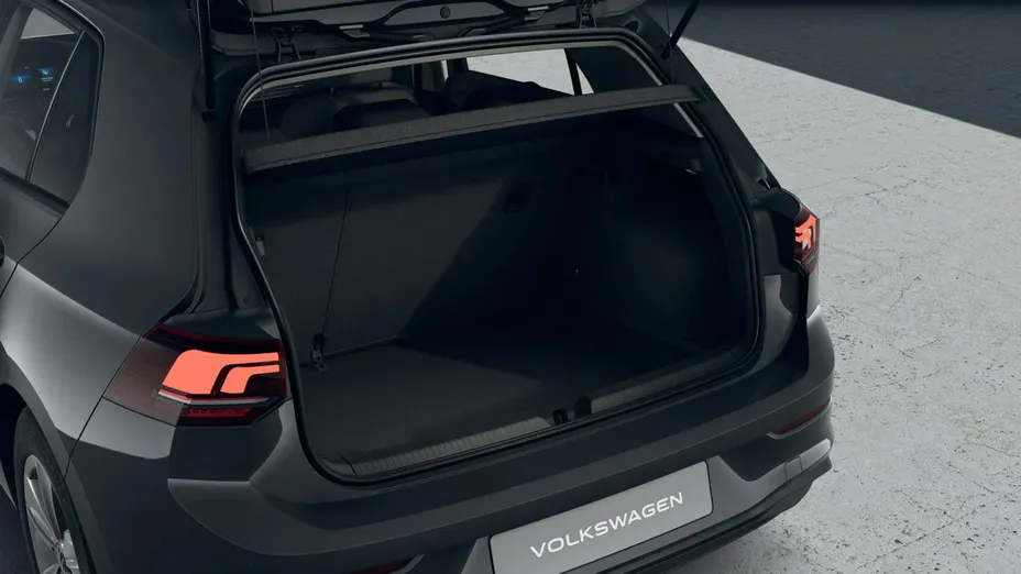VOLKSWAGEN Golf -