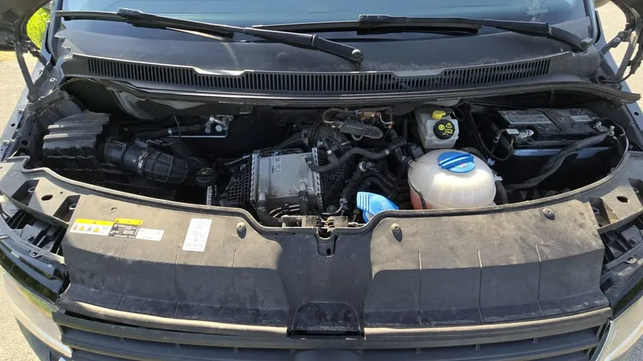 VOLKSWAGEN Transporter -