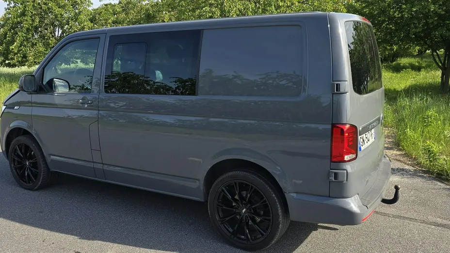 VOLKSWAGEN Transporter -