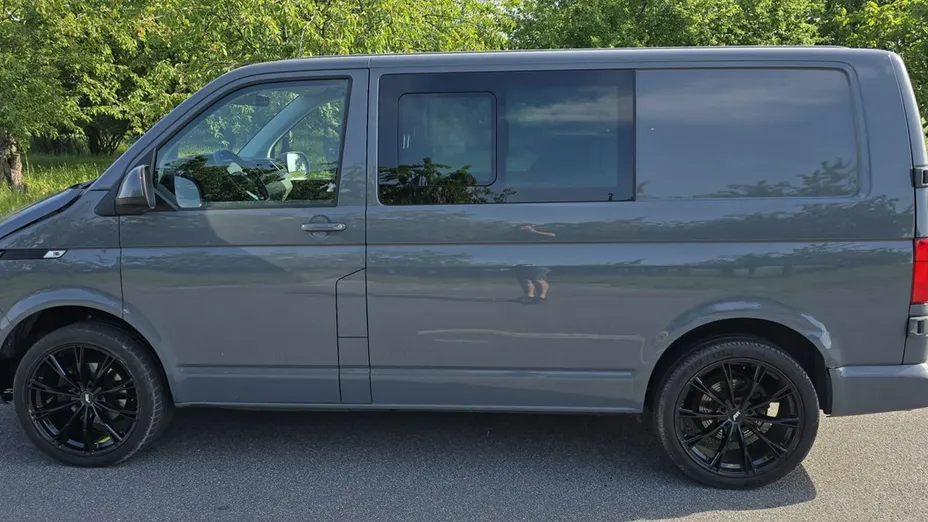 VOLKSWAGEN Transporter -