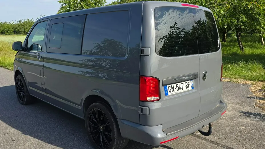 VOLKSWAGEN Transporter -