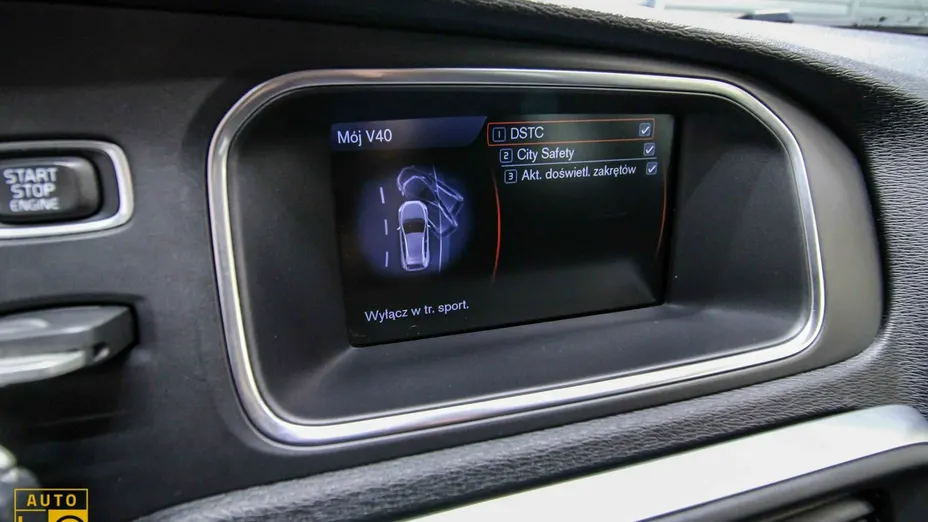 VOLVO V40 Cross Country -
