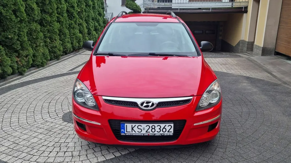 HYUNDAI i30 -