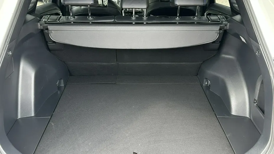 TOYOTA RAV4 -