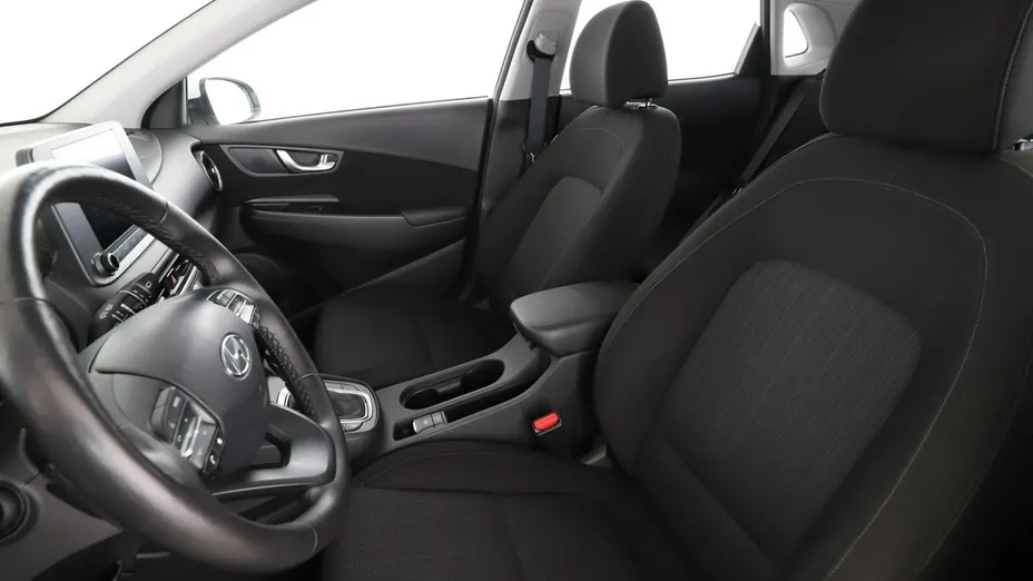 HYUNDAI Kona -