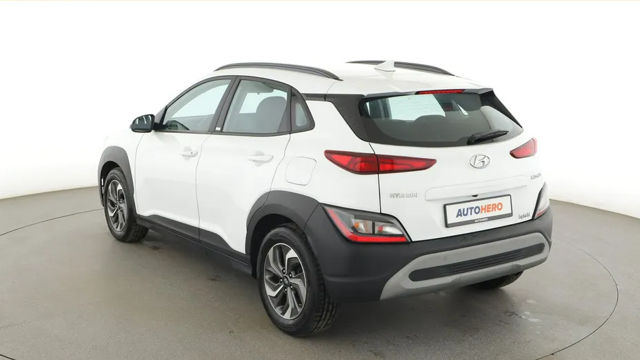 HYUNDAI Kona -