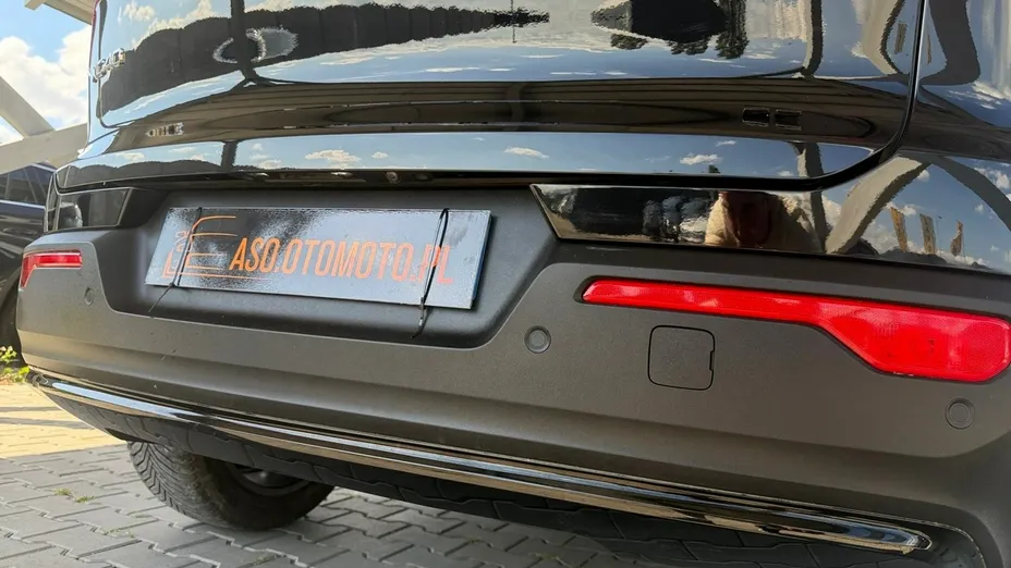 VOLVO XC40 -