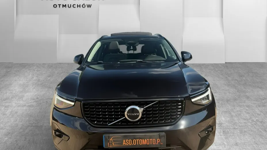 VOLVO XC40 -