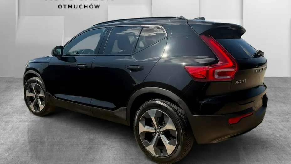 VOLVO XC40 -