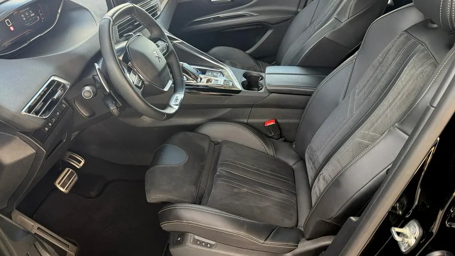 PEUGEOT 3008 -