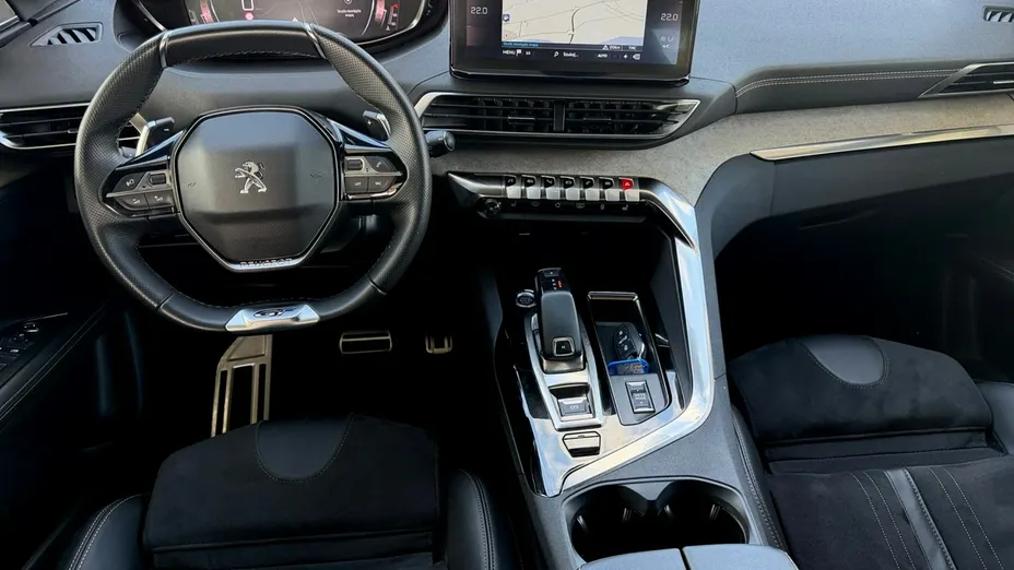 PEUGEOT 3008 -